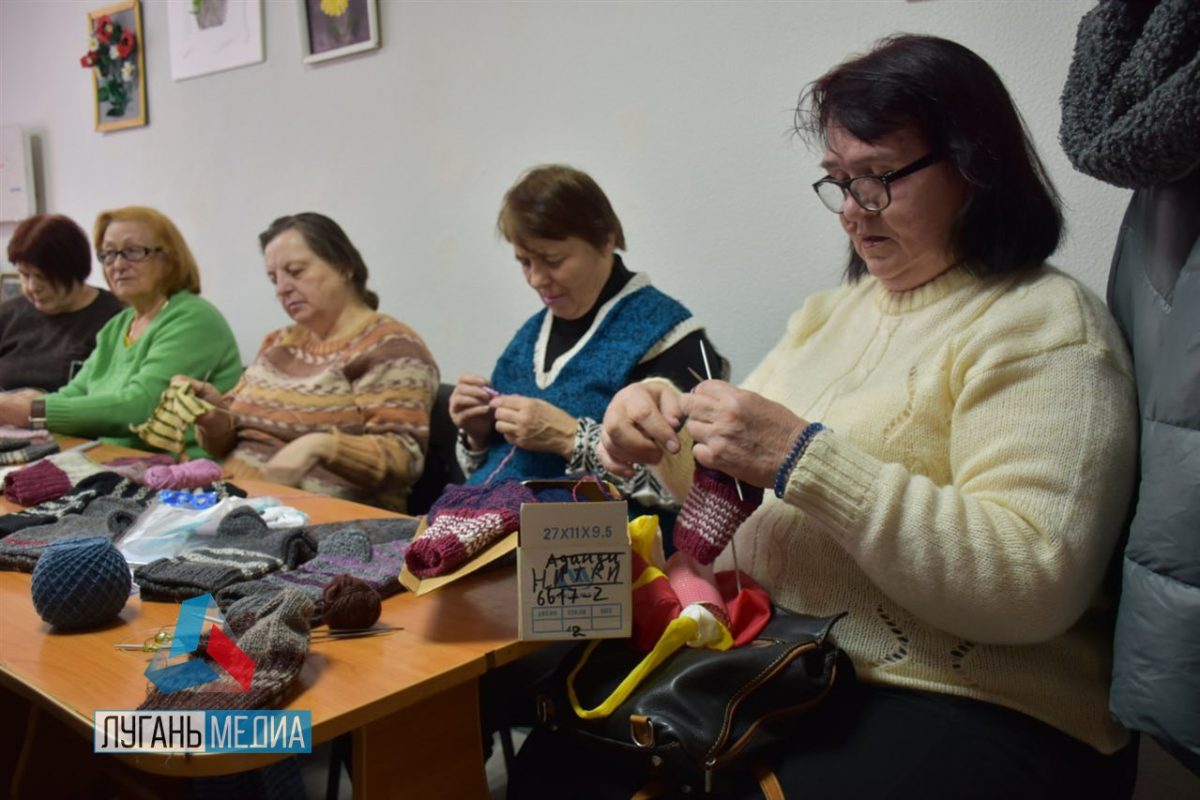 В Кировске продолжается акция «Подари тепло солдату»