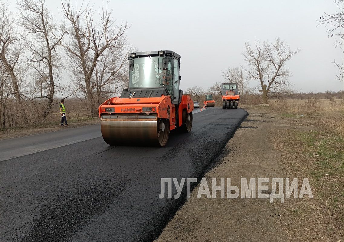 В Кировске проводятся работы по ремонту дорог