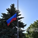 В Первомайске состоялась торжественная церемония поднятия флага Луганской Народной Республики