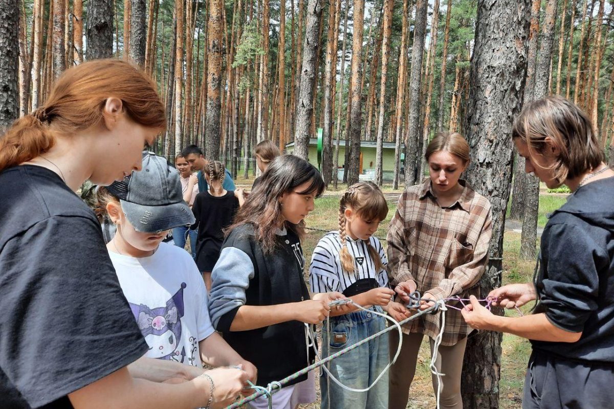 Державинский университет совместно с партией «Единая Россия» провел праздничную программу для детей из ЛНР 