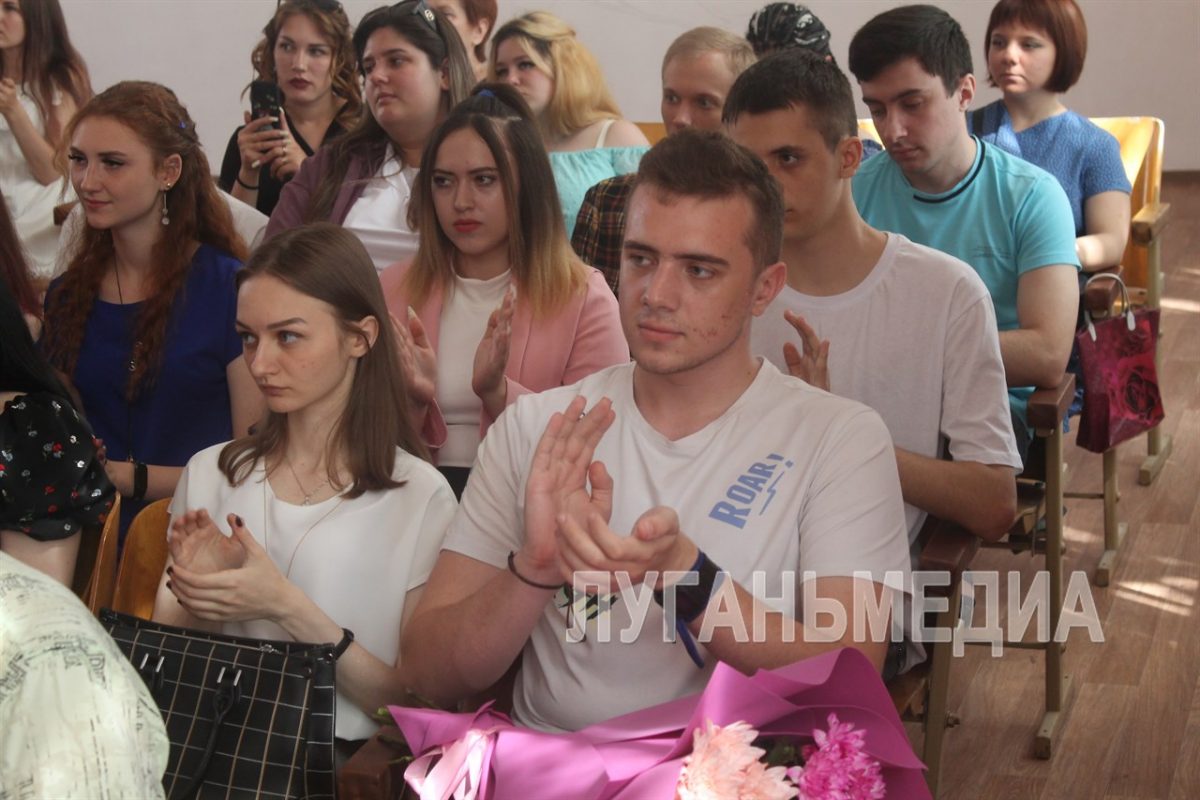 В Брянке прошел второй федеральный этап Всероссийской ярмарки трудоустройства «Работа России. Время возможностей»