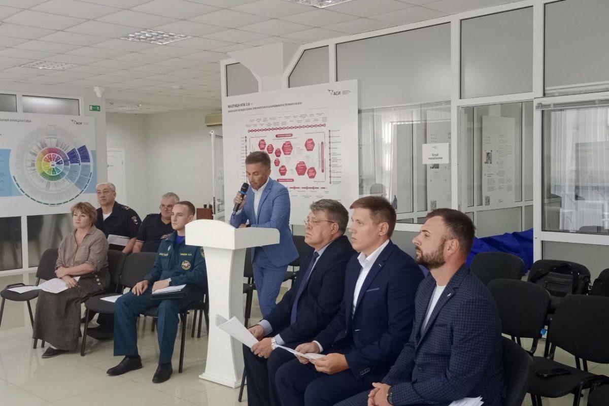В минсельхозе ЛНР прошло совещание по подготовке к уборочной кампании