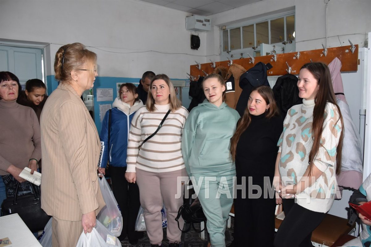 В преддверии Дня матери слова поддержки молодым мамочкам выразила Глава городского округа город Кировск Виктория…