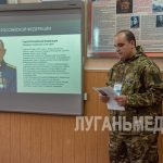 Ветеран СВО провел урок Мужества для школьников