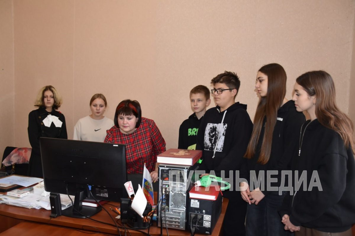Школьники познакомились с профессией журналиста