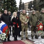 Митинг-концерт, посвященный Дню Героев Отечества, прошел в пгт Марковка возле Мемориального комплекса Славы