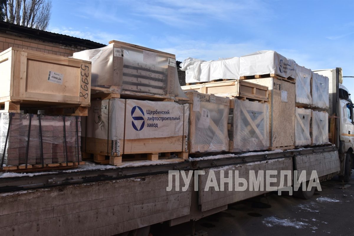 Новое лифтовое оборудование доставлено в Ровеньки