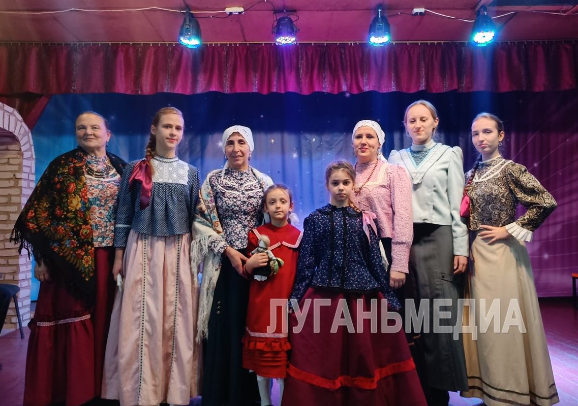 В Станице Луганской прошло тематическое мероприятие «День матери-казачки»