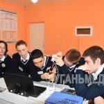 В Курчатовском классе в школе Краснодона провели урок физики с использованием нового оборудования