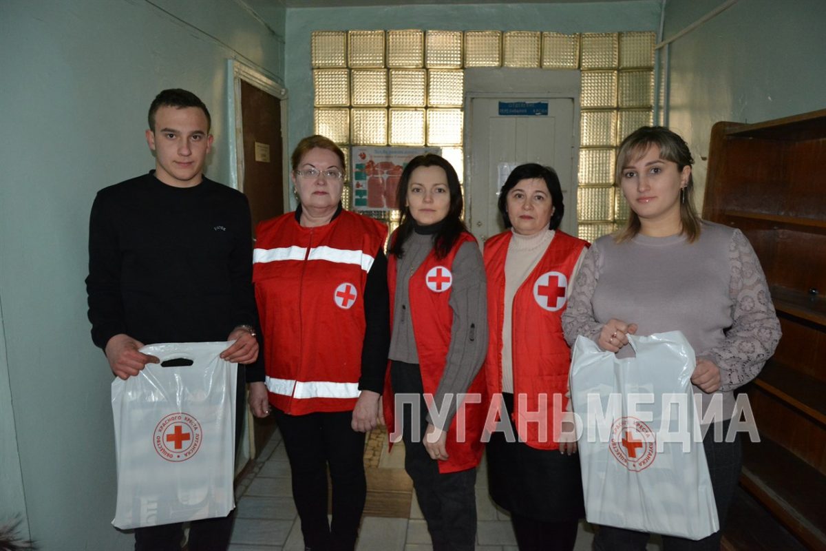 Лутугинцы сдали кровь в помощь бойцам СВО