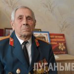 В Алчевске с наступающим Днем защитника Отечества поздравили ветерана Великой Отечественной войны