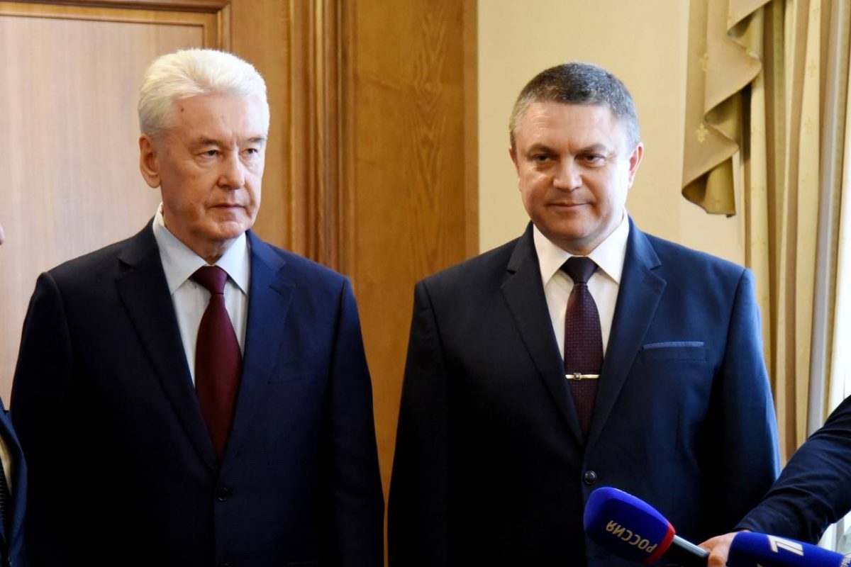 Леонид Пасечник наградил мэра Москвы Сергея Собянина орденом «Трудовая слава»
