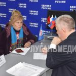 Депутат Госдумы Виктор Водолацкий посетил с визитом Стаханов  