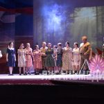 Артисты Брянковского Дворца культуры подарили горожанам творческое поздравление с наступающим Днем Победы