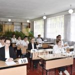 Сегодня выпускники Краснолучского городского округа сдают ЕГЭ по математике