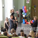 В школах Северодонецка для выпускников состоялось торжественное событие – прозвучал последний звонок