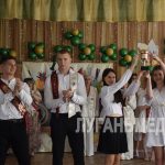 В Краснодонской средней школе № 1 прошло торжественное мероприятие по случаю последнего звонка