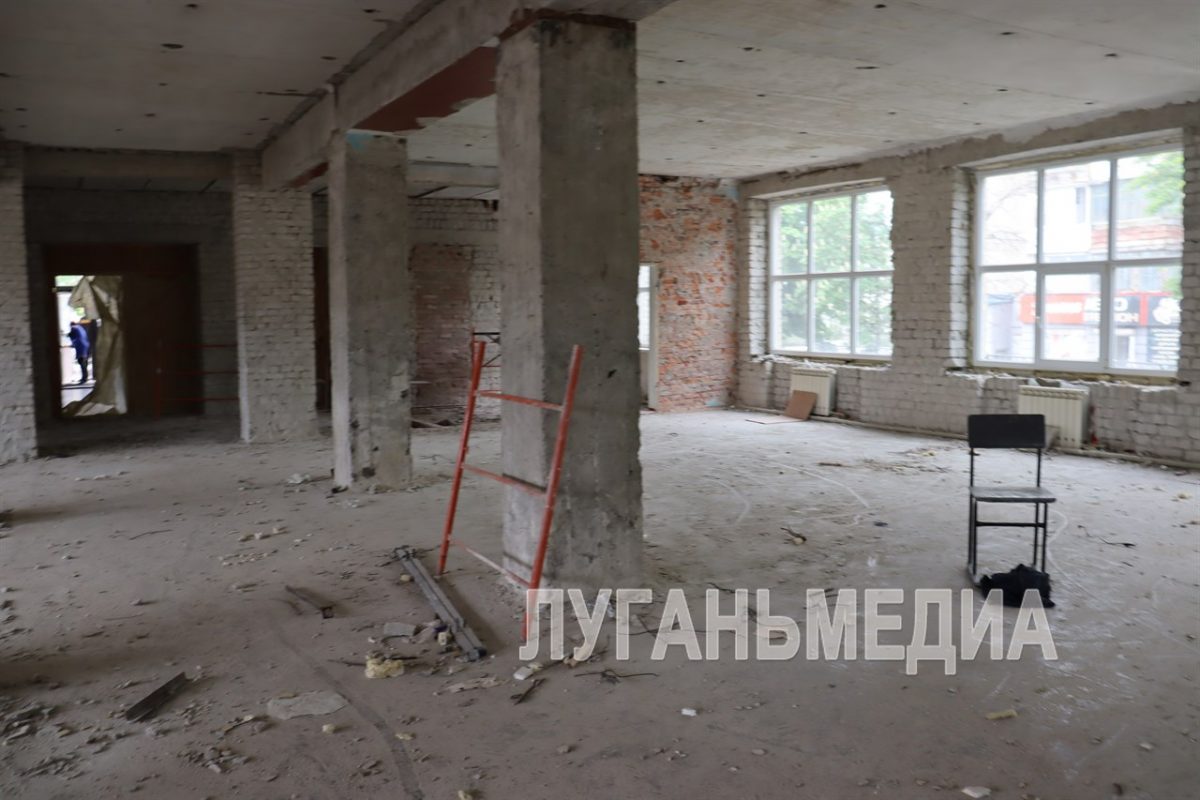 Побратимы из Красноярского края капитально ремонтируют Свердловский колледж