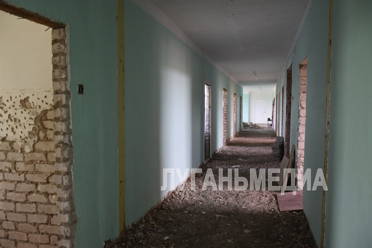 В Новопсковской центральной районной многопрофильной больнице продолжается капитальный ремонт 3-го и 5-го этажей