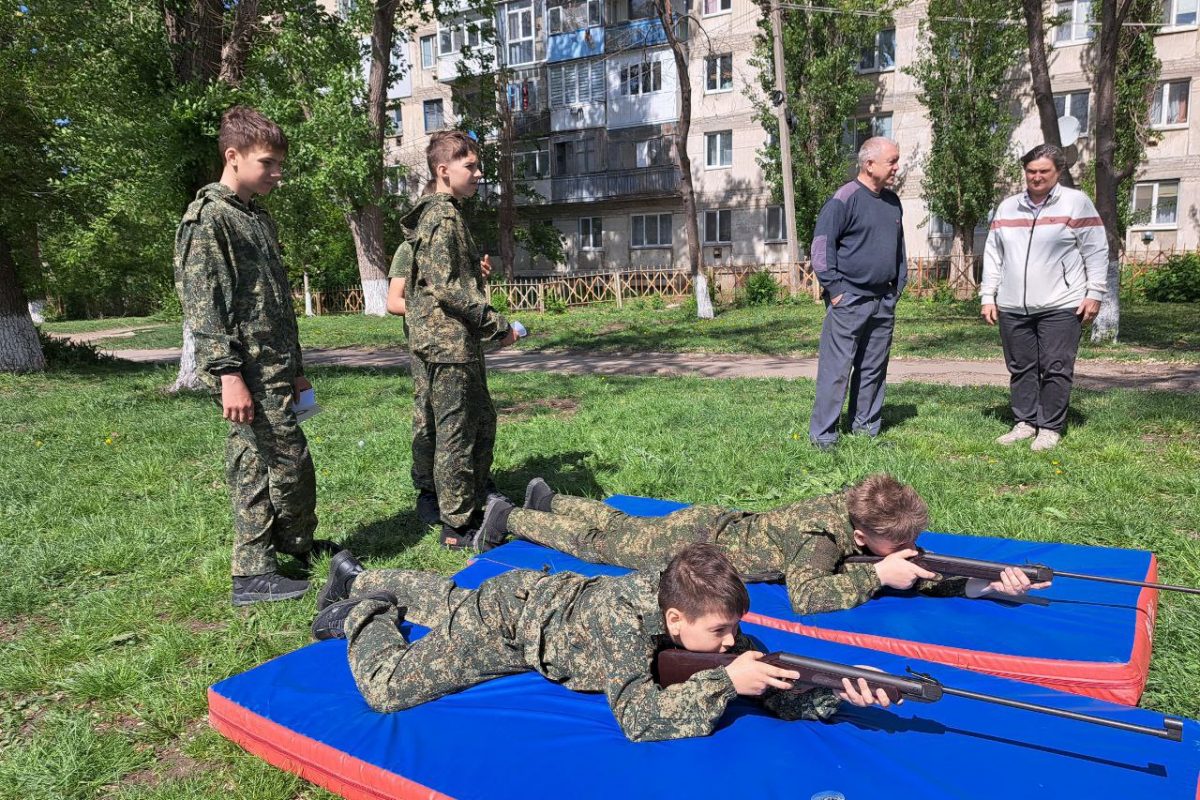 В Свердловске прошла тренировка по стрельбе для школьников в рамках «Силы России»