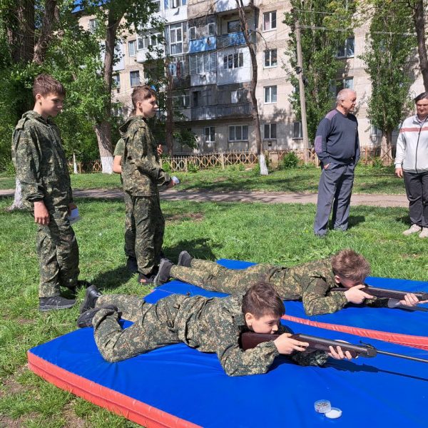 В Свердловске прошла тренировка по стрельбе для школьников в рамках «Силы России»