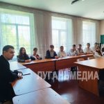 Для школьников Станицы Луганской провели открытый «Урок цифры»