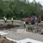 В Кировске продолжаются реставрационные работы общественной территории «Сквер в городе Кировске, на улице Войкова»