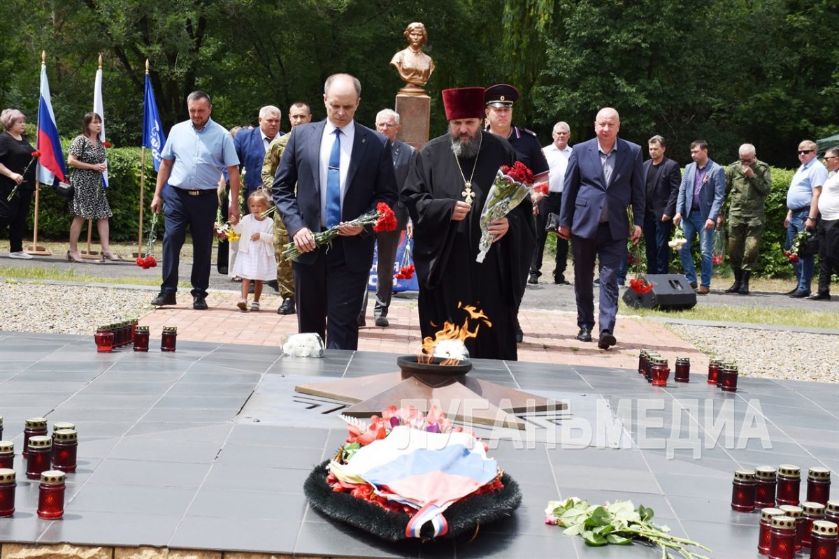 В День памяти и скорби краснолучане почтили память погибших в годы Великой Отечественной войны