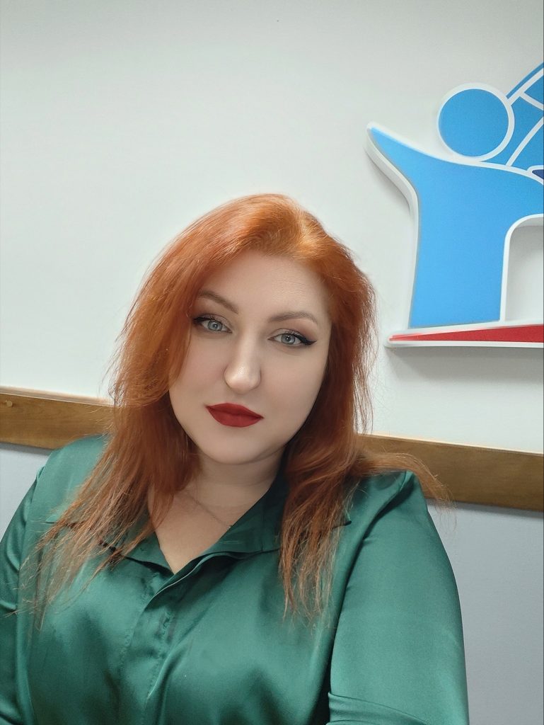 Юлия Бондарева: «Психолог не принимает решение за клиента, но помогает увидеть разные варианты»