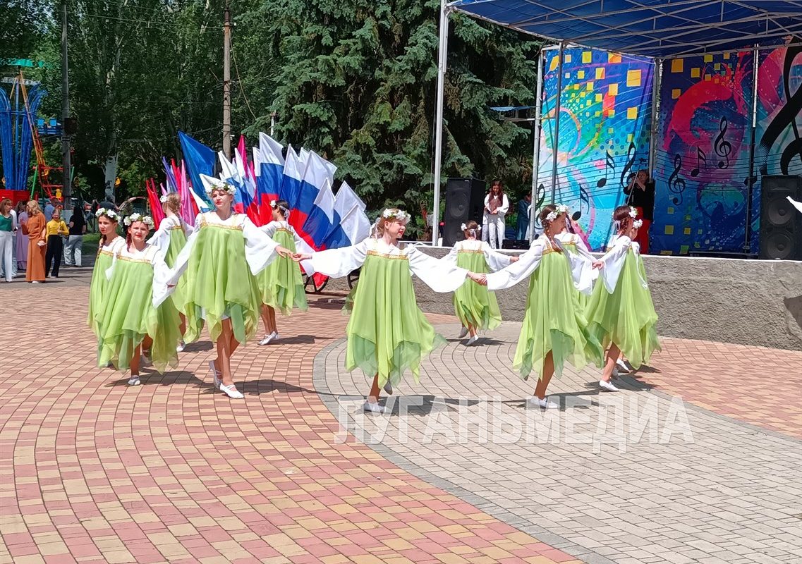 В Ровеньках состоялись праздничные мероприятия, посвященные Дню защиты детей