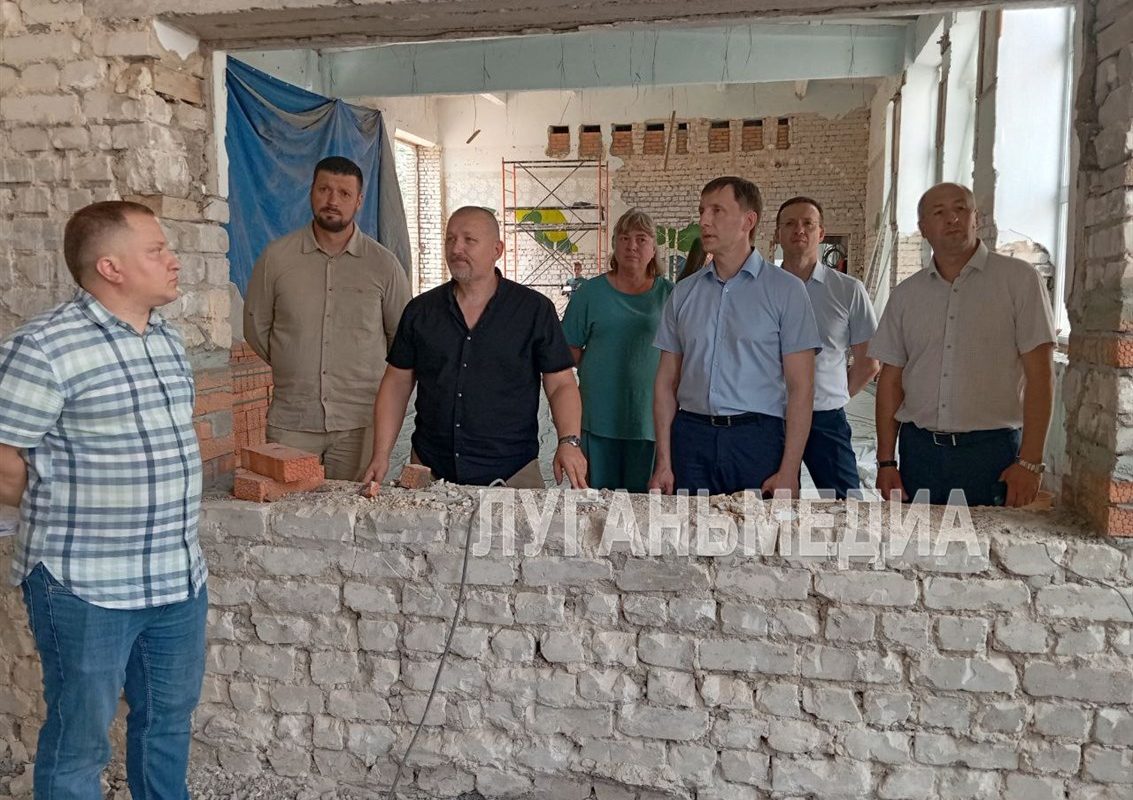 Славяносербский округ посетила делегация из Алтайского края