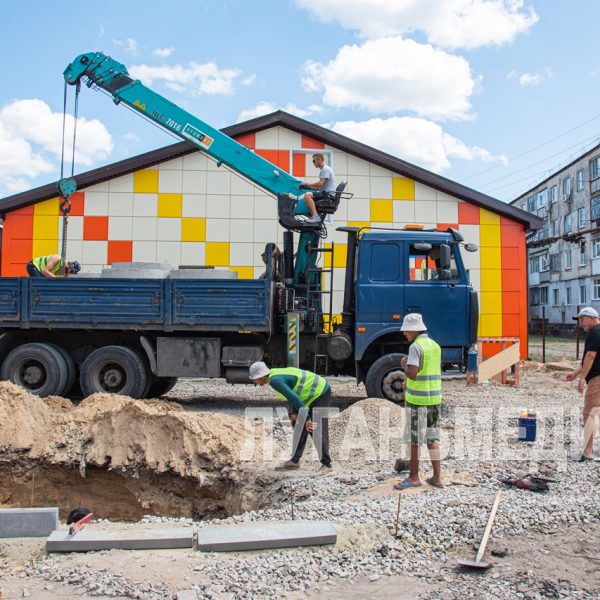 В Станично-Луганском округе возводится новый детский лагерь
