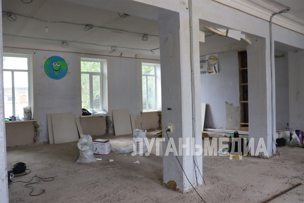 В Свердловской центральной городской библиотеке ведутся работы по ее модернизации в модельную библиотеку