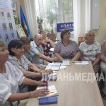 На площадке Луганской ОО «Будущее Донбасса» прошло занятие по цифровой грамотности для пожилых людей