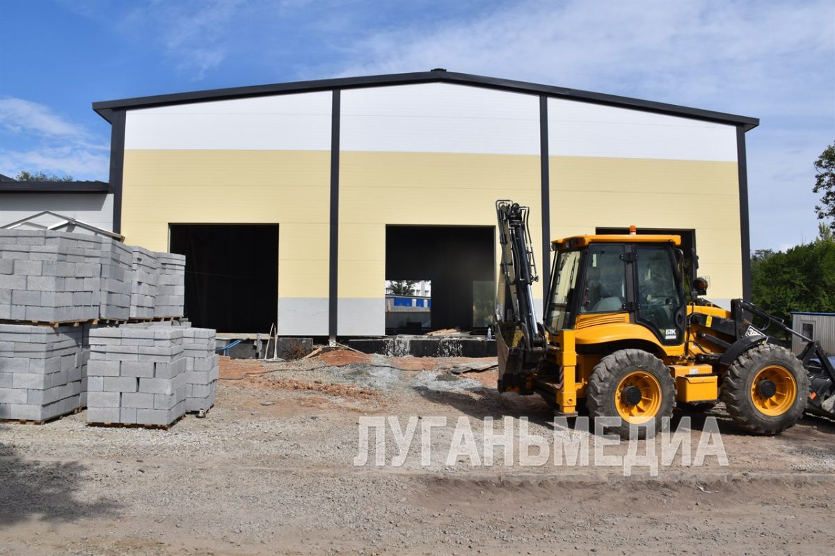 В Краснодоне продолжается строительство подстанции скорой помощи