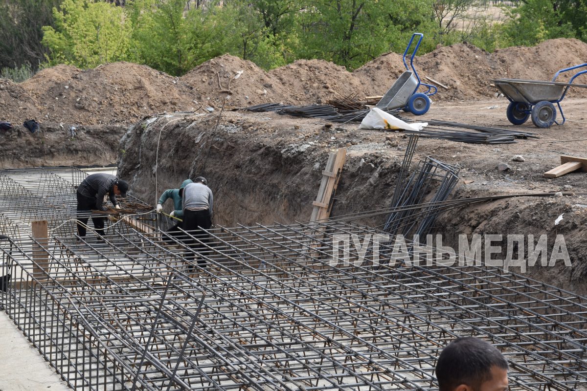 Тюменские специалисты строят новое здание патологоанатомического отделения в Краснодоне