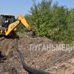 Специалисты Ровеньковского департамента ГУП ЛНР «Лугансквода» проводят замену водопроводной сети поселка Мирный