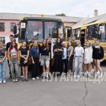 Краснолучские школьники отправились в Москву