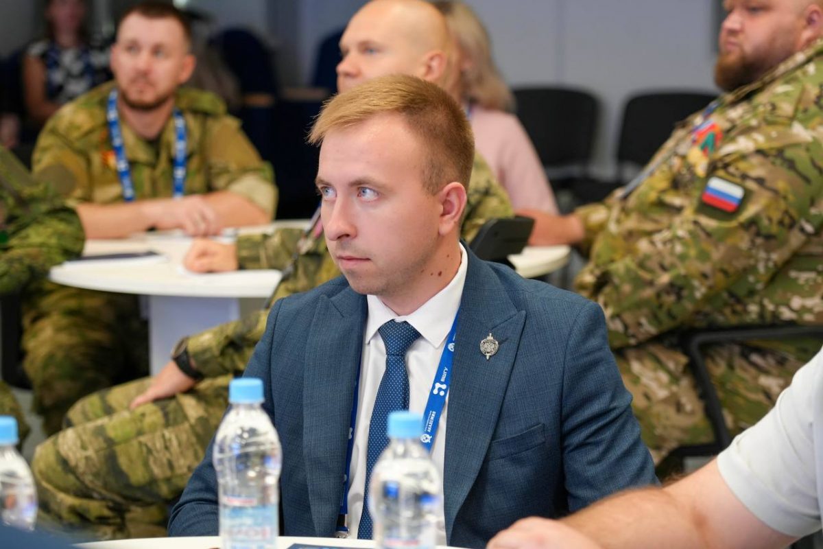 Леонид Пасечник: «Кадровый проект «Герои Луганщины» предоставляет участникам СВО возможность проявить себя и внести вклад&hellip;