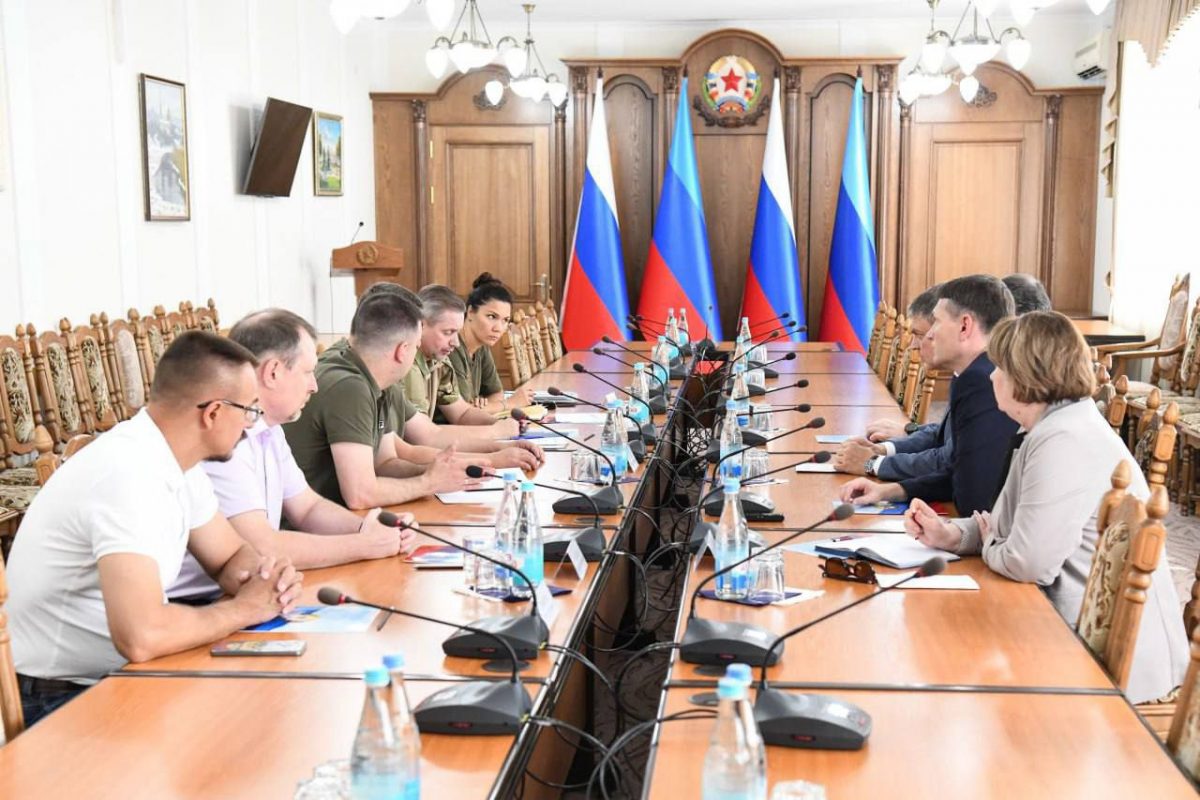 Леонид Пасечник: «Встретился с представителями Администрации Президента России, федерального Министерства труда и социальной защиты, Социального&hellip;