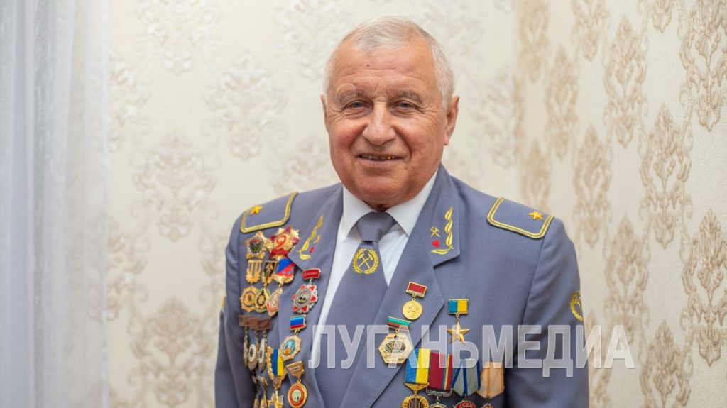 Шахтерское сердце, как донбасские степи, большое…