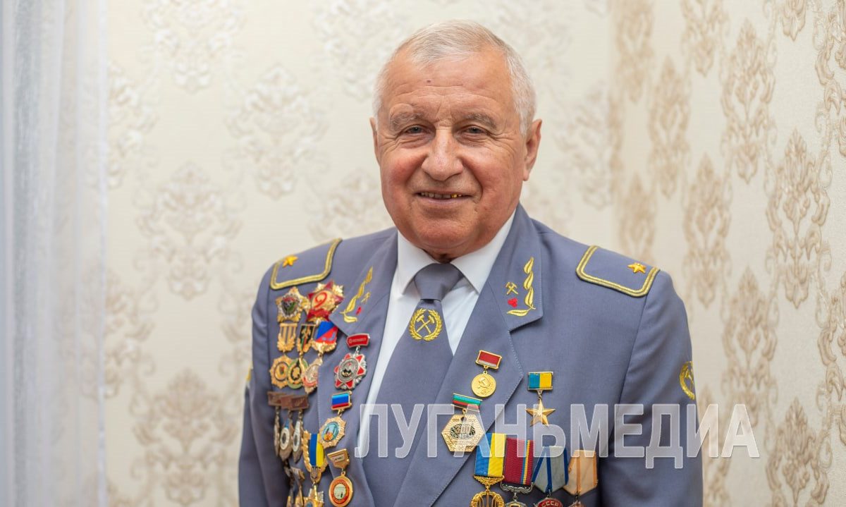 Шахтерское сердце, как донбасские степи, большое…