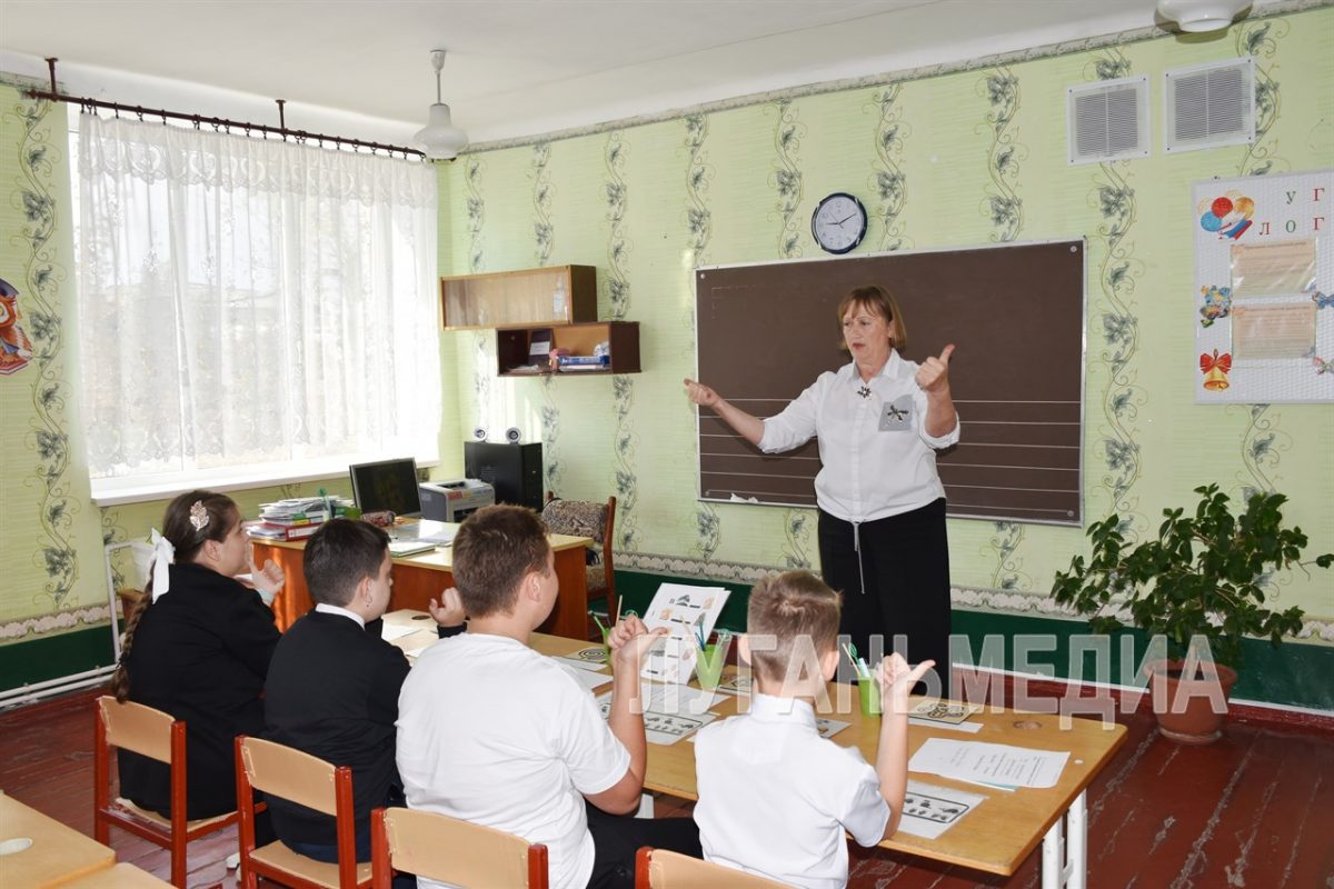 В Краснолучской школе № 9 состоялось открытие логопедического пункта для детей с нарушениями устной и&hellip;