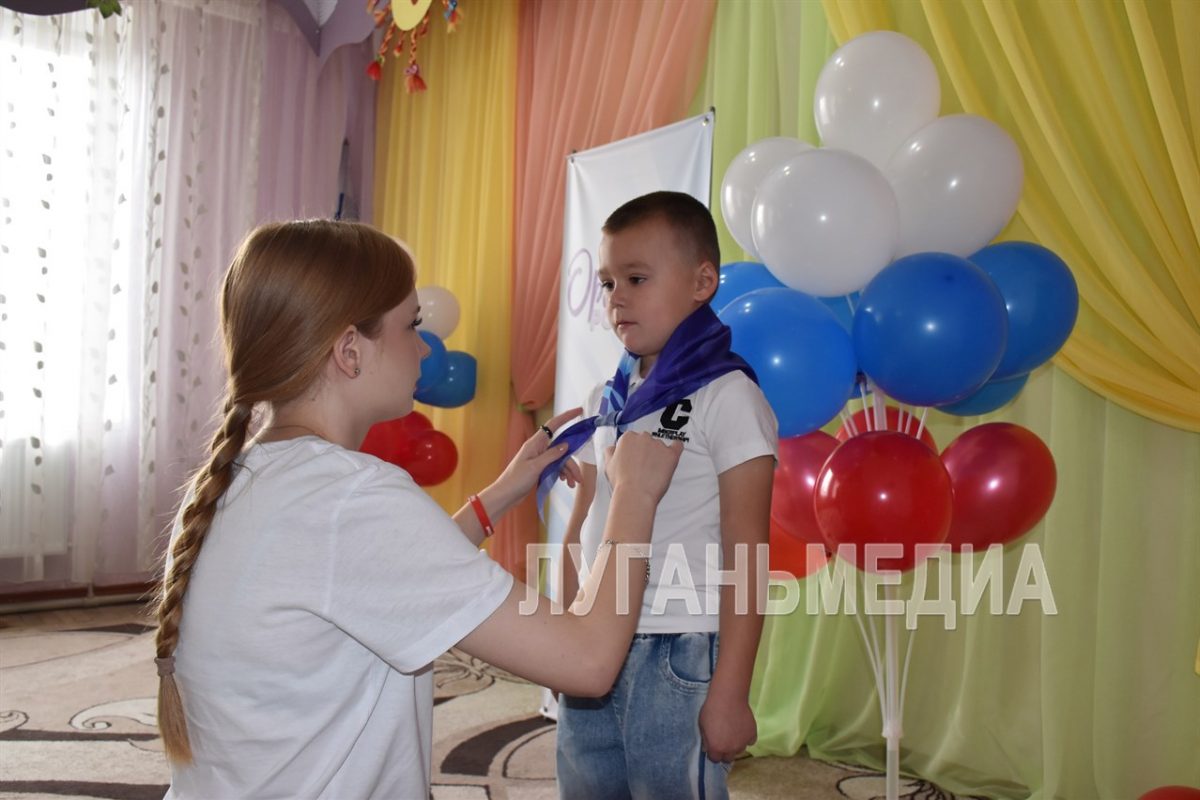 В детском саду Кировска прошла церемония посвящения ребят в «Орлята-Дошколята»