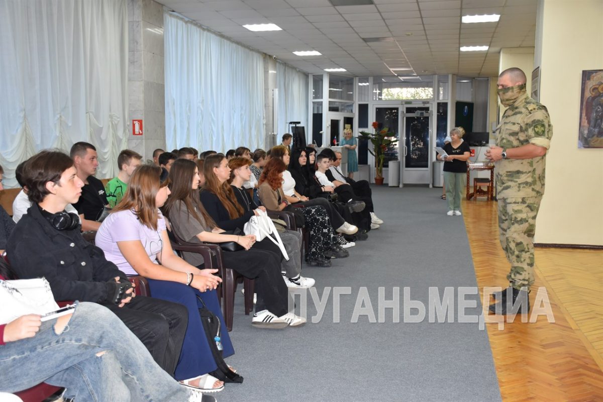 Представитель Росгвардии провел со школьниками профилактическую беседу