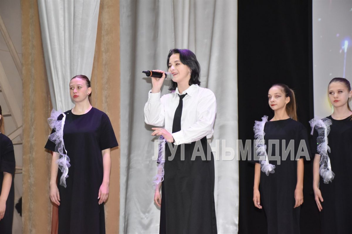В Перевальске чествовали педагогов