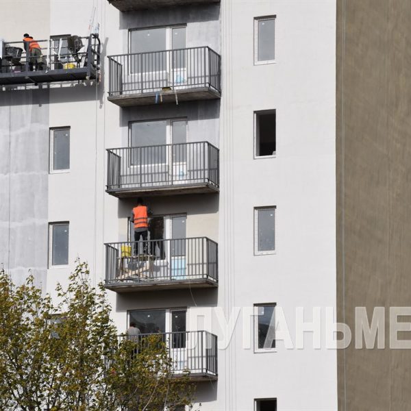 Реконструкция долгостроя в Краснодоне на Микроцентр, 4, вышла на финишную прямую