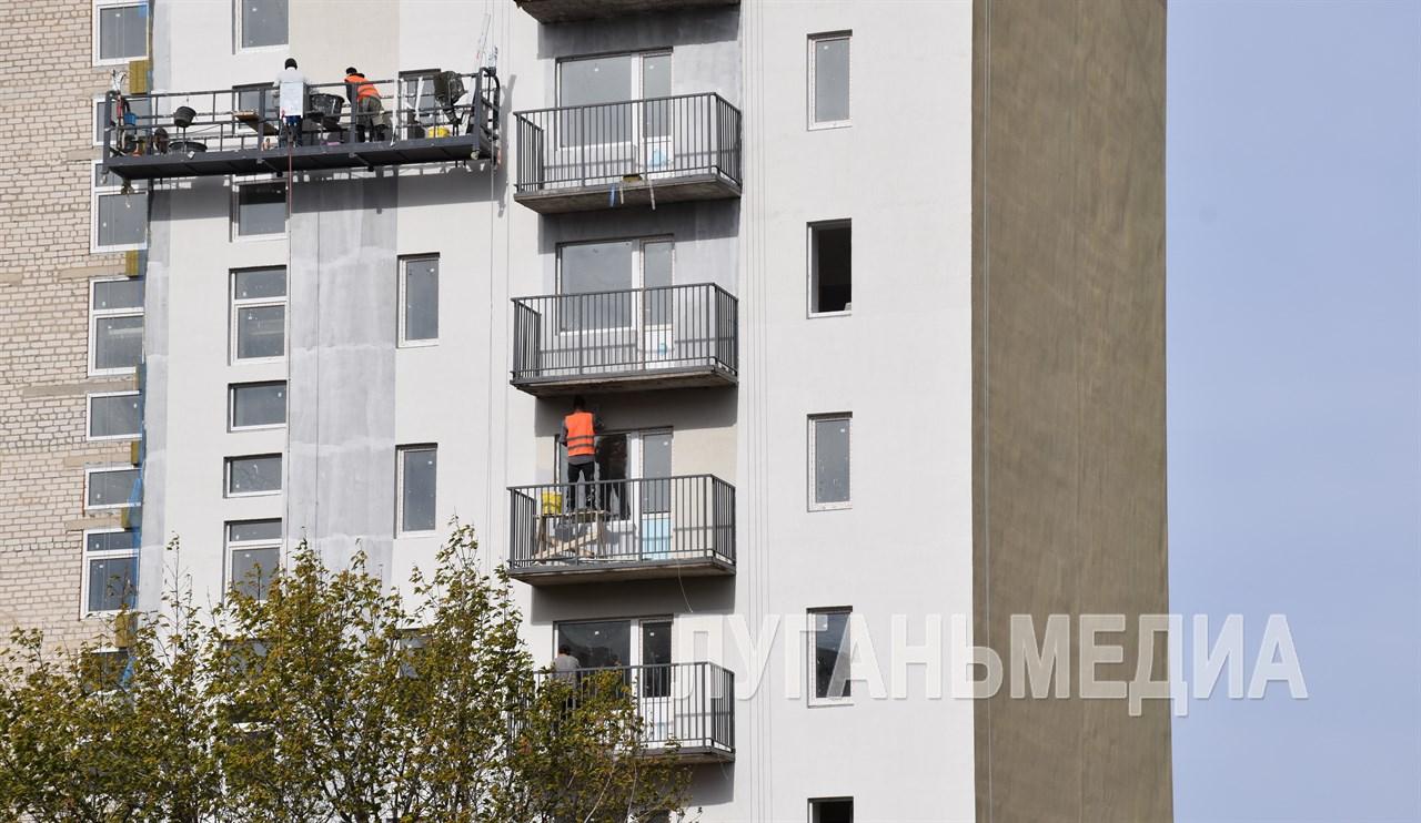 Реконструкция долгостроя в Краснодоне на Микроцентр, 4, вышла на финишную прямую