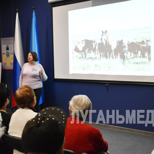 В краеведческом музее Луганска рассказали о заповеднике «Провальская степь»
