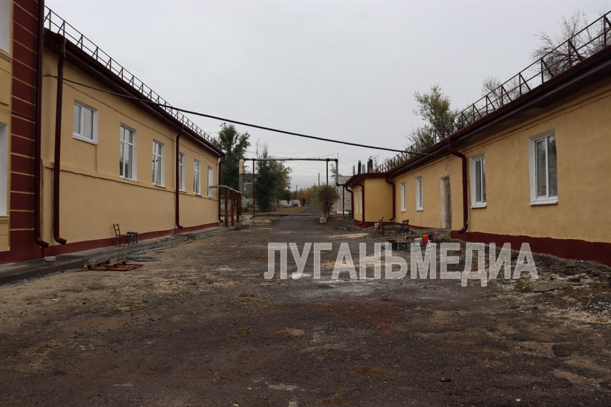 Благодаря помощи Республики Хакасия в Свердловском муниципалитете практически завершен капитальный ремонт Володарской СШ им. Олега…